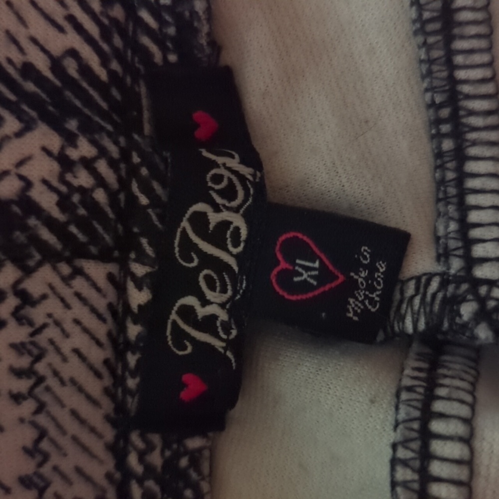 Pants - Picture 3 of 4